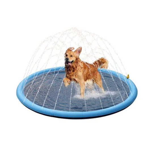 Tappetino rinfrescante per il bagno estivo per cani da compagnia. Tappetino gonfiabile per spruzzi d'acqua in PVC